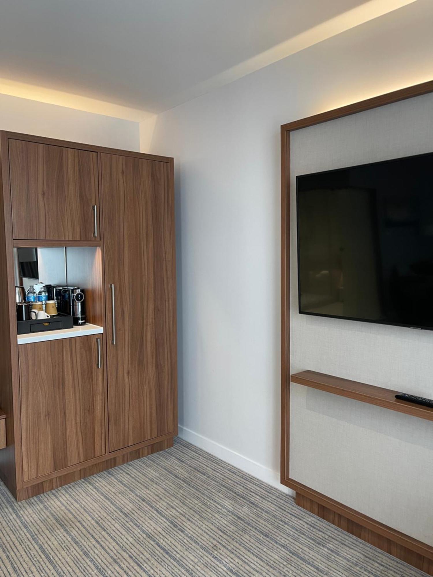 คอร์ทยาร์ด ลอนดอน ฮีทโธรว์ แอร์พอร์ต Hotel Harlington  ภายนอก รูปภาพ