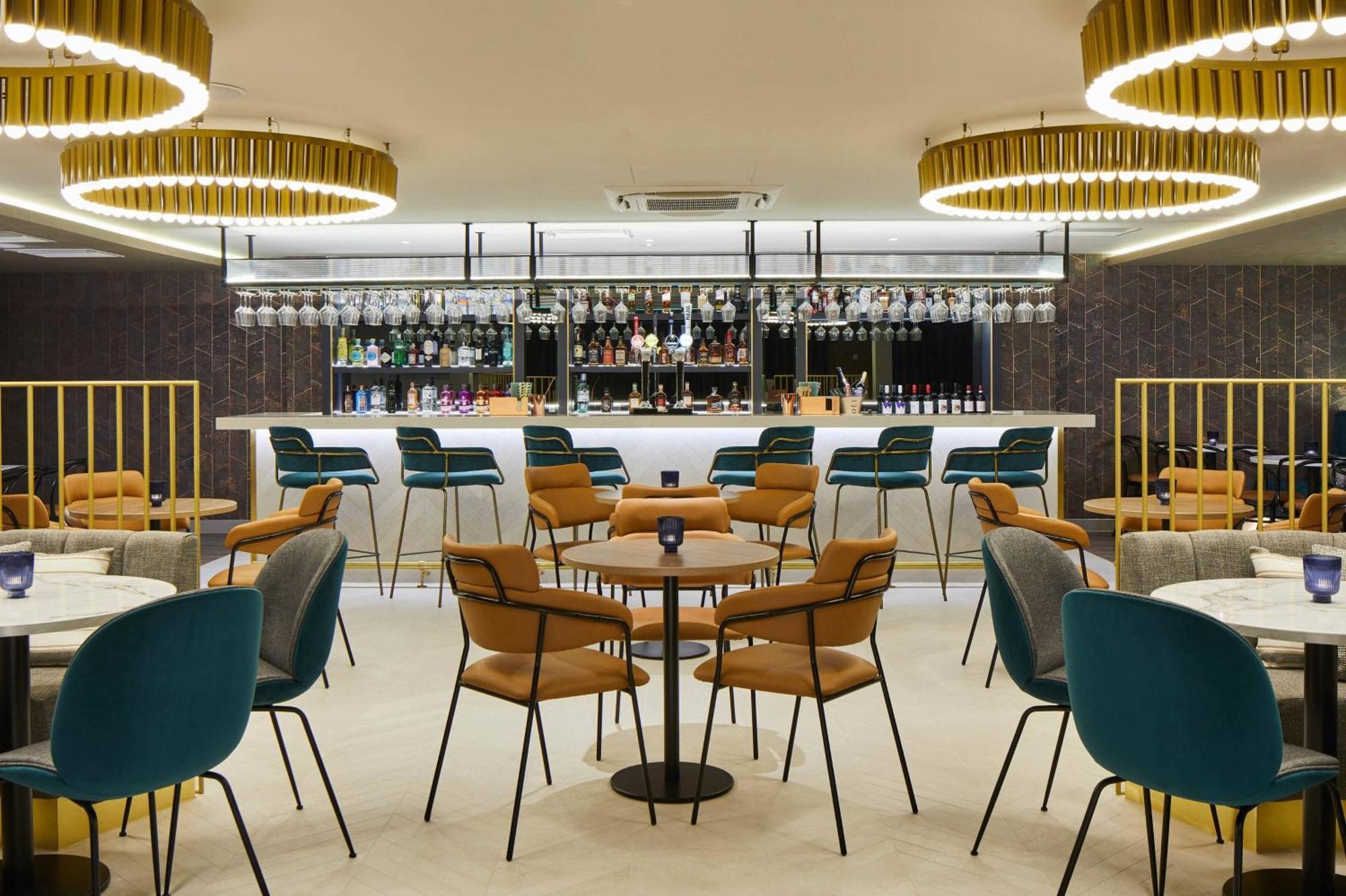 คอร์ทยาร์ด ลอนดอน ฮีทโธรว์ แอร์พอร์ต Hotel Harlington  ภายนอก รูปภาพ